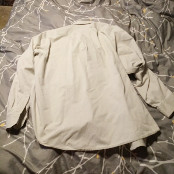 Roundtree & Yorke Button Down - Picture 4 of 4